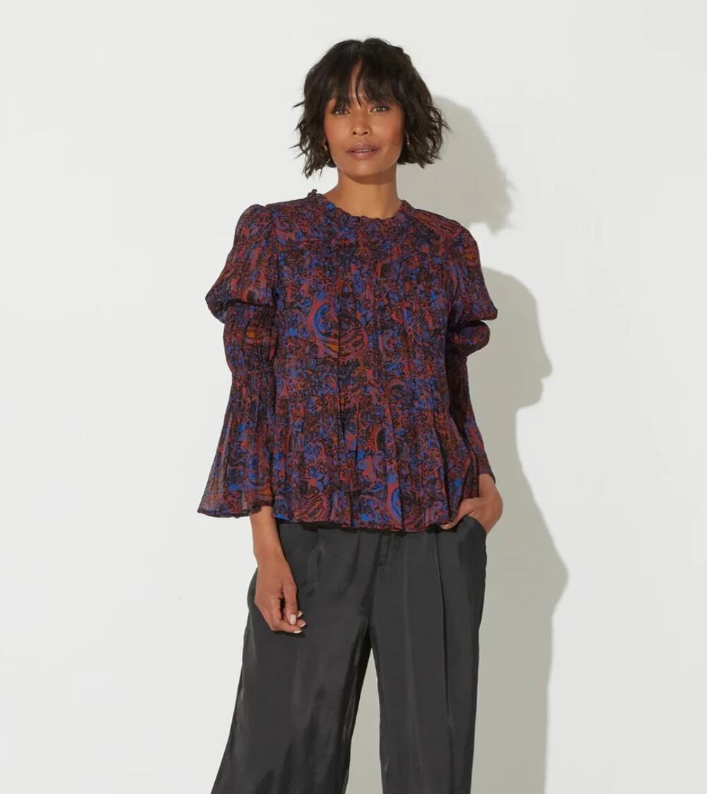 CLEOBELLA NWT Ines Bell Sleeve Ruffle Collar Blouse // XS